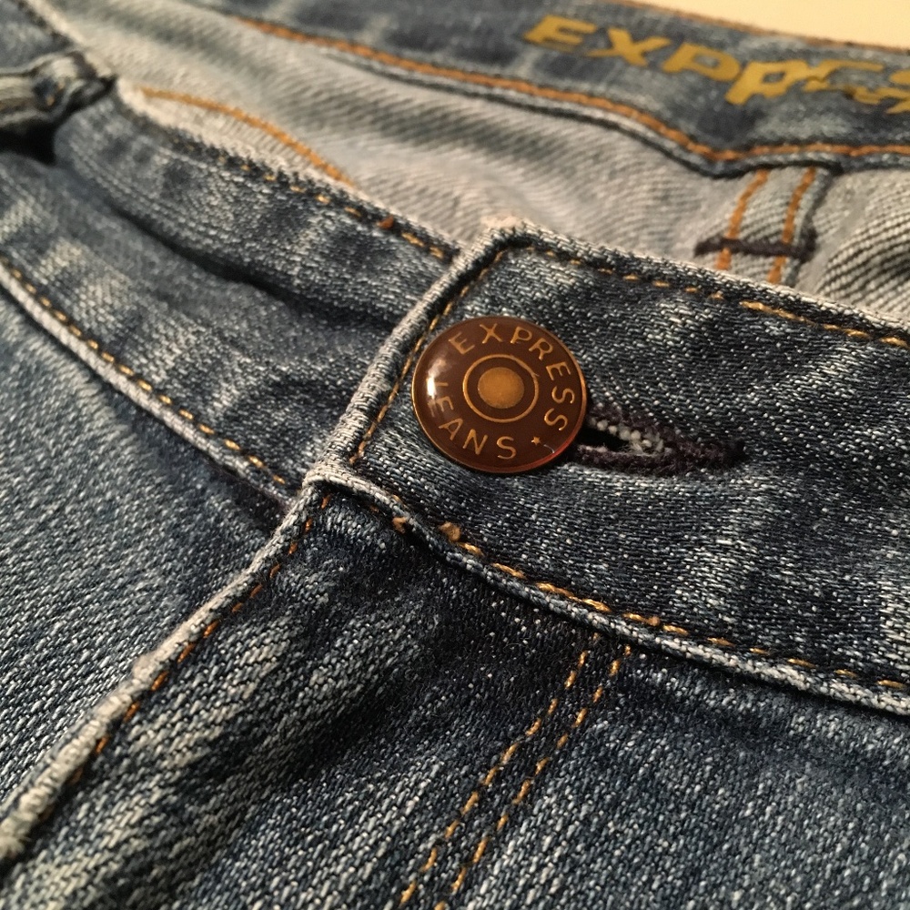 Express Mid Rise Boot Cut Jeans - Picture 5 of 8